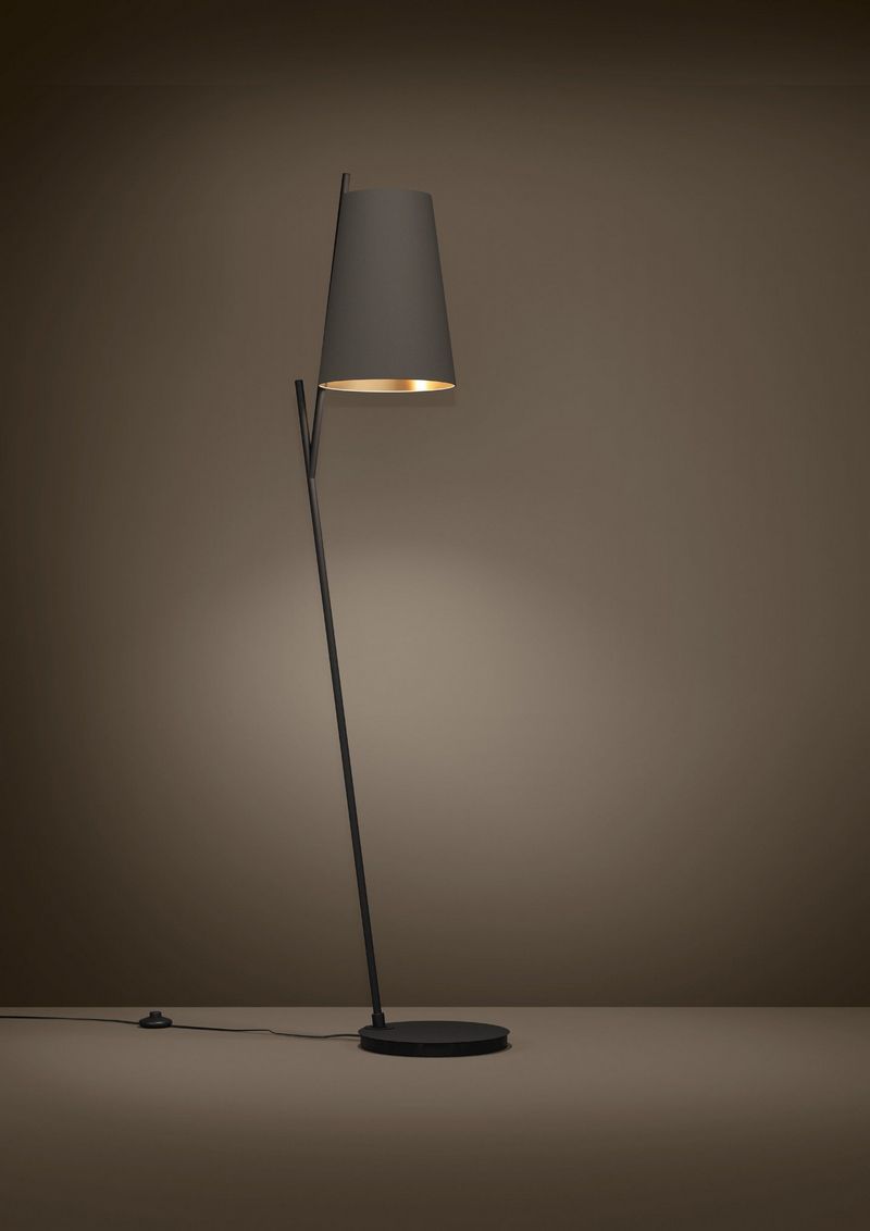 Petrosa 1-Lichts Vloerlamp Zwart/Cappuccino De Laatste Winkel Exemplaar